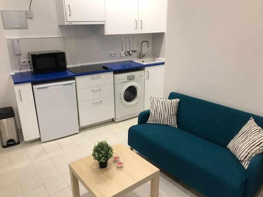 Un Genial Estudio En El Barrio Las Cortes มาดริด ภายนอก รูปภาพ