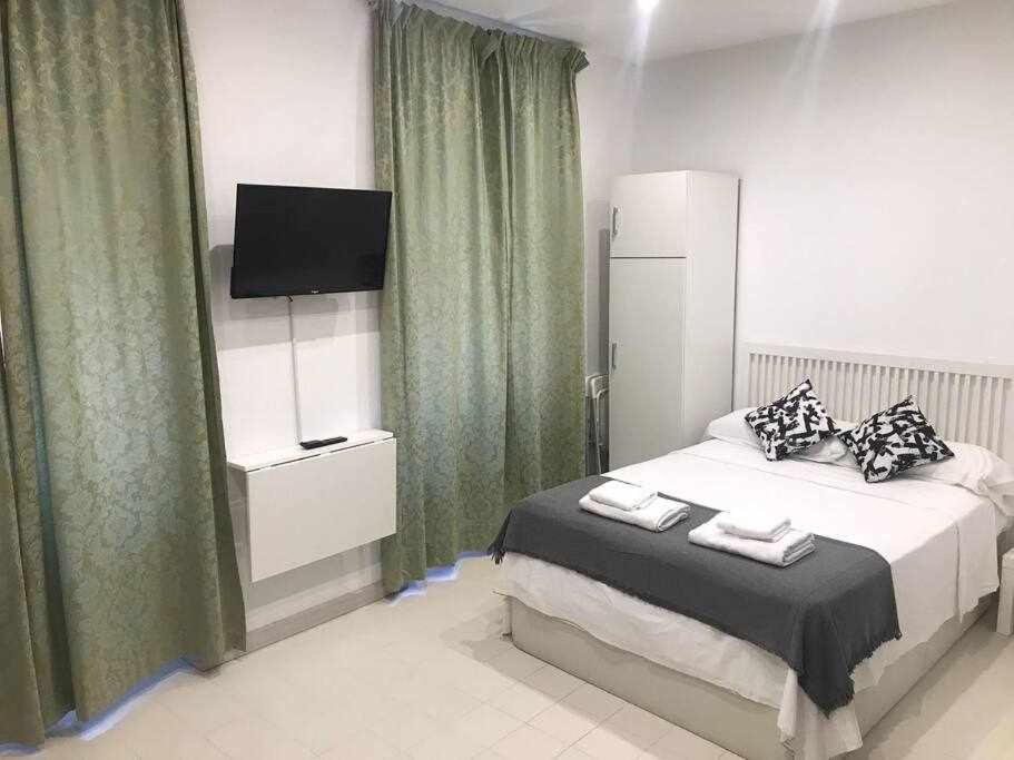 Un Genial Estudio En El Barrio Las Cortes มาดริด ภายนอก รูปภาพ